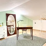 Lägenhet Ulivi - Charming 1 Bedroom Apartment With Garden And Parking