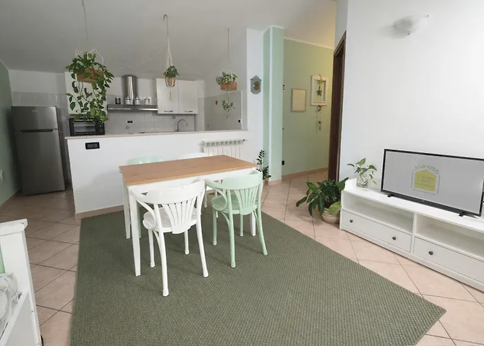 Ulivi - Comodita E Tranquillita Con Patio E Parcheggio Apartment *