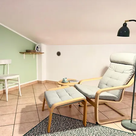 Ulivi - Comodita E Tranquillita Con Patio E Parcheggio