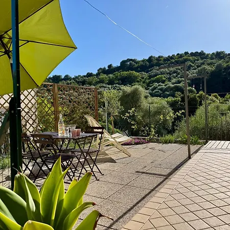 Ulivi - Charming 1 Bedroom With Garden And Parking