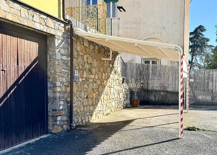 Ulivi - Comodita E Tranquillita Con Patio E Parcheggio אימפריה